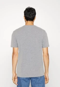 Pier One 3 Pack - T-Shirt Basic - Mottled Light Grey/Pink/Black 10 Pier One 3 Pack - T-Shirt Basic - Mottled Light Grey/Pink/Black -Pier One Verkoop 053252eb1a644e998d56bb8bd9ef18b2