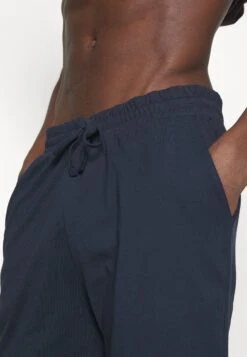 Pier One Pyjama - Dark Blue/Bordeaux 14 Pier One Pyjama - Dark Blue/Bordeaux -Pier One Verkoop 054dcd8e459c410aa898a7f88c95e5c4