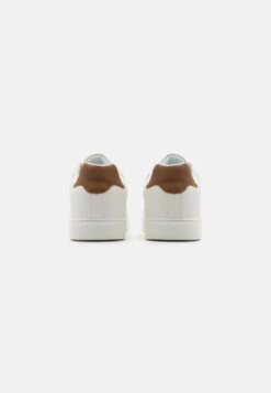 Pier One Sneakers Laag - White -Pier One Verkoop 0d68a4c32b96494b83f0888dc073cae5