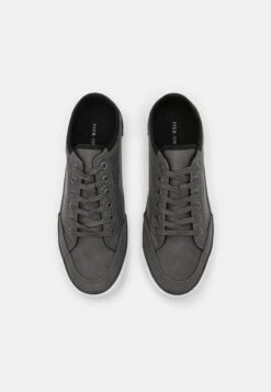 Pier One Sneakers Laag - Grey -Pier One Verkoop 121b9e5dccd84e7482b811a5f0f11ce0