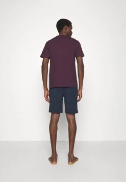 Pier One Pyjama - Dark Blue/Bordeaux 11 Pier One Pyjama - Dark Blue/Bordeaux -Pier One Verkoop 19f3d0125f164a408f44d4b9770cce64