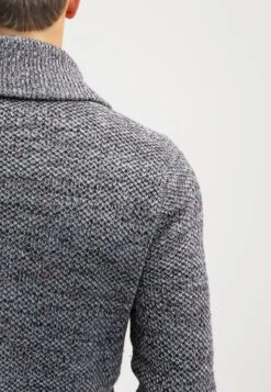 Pier One Vest - Dark Grey Melange 13 Pier One Vest - Dark Grey Melange -Pier One Verkoop 1d4924f16bf1458cb2ec6dd127eae00d