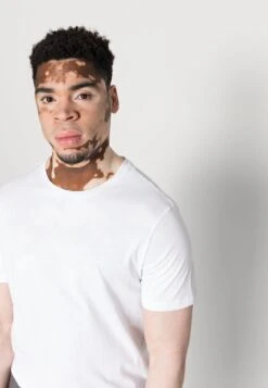 Pier One 10 Pack - T-Shirt Basic - White/Black -Pier One Verkoop 20c7d5f73fe449b7b6c0eb7a99388079