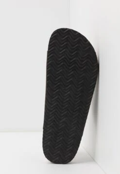 Pier One Unisex - Pantoffels - Brown 10 Pier One Unisex - Pantoffels - Brown -Pier One Verkoop 23e143c048ee4fd8b5e22a3556ccfbfb