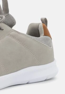 Pier One Sneakers Laag - Light Grey -Pier One Verkoop 352a51dd935a42d4b948d56413b28ca7