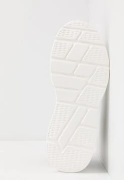 Pier One Sneakers Hoog - Black/White 11 Pier One Sneakers Hoog - Black/White -Pier One Verkoop 52b5e07059e148baa03e0194b33ba8c5