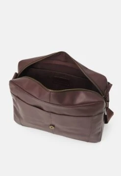 Pier One Leather Unisex - Laptoptas - Brown -Pier One Verkoop 5b4d14f90e4c4510b679f04d80f27b19