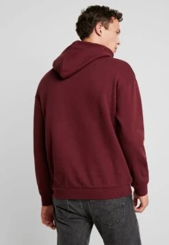 Pier One Hoodie - Bordeaux 8 Pier One Hoodie - Bordeaux -Pier One Verkoop 6fe908a29d5a4d61827d3113887abc4b