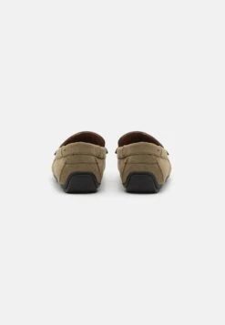 Pier One Unisex - Mocassins - Olive 8 Pier One Unisex - Mocassins - Olive -Pier One Verkoop 83d1f5a6a06847da9775750cb73a9d57
