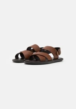 Pier One Unisex - Sandalen - Cognac -Pier One Verkoop 93d59b6c78964396a0134fb24776a5f7