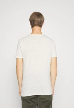 Pier One T-Shirt Basic - Off-White 7 Pier One T-Shirt Basic - Off-White -Pier One Verkoop 93fe281cdfcb4863857b57bc7b30c1fd