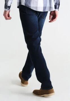 Pier One Basic - Straight Leg Jeans - Dark Blue Denim 8 Pier One Basic - Straight Leg Jeans - Dark Blue Denim -Pier One Verkoop a4ebfb4549ae43cc8fd6ef9a34b37b32