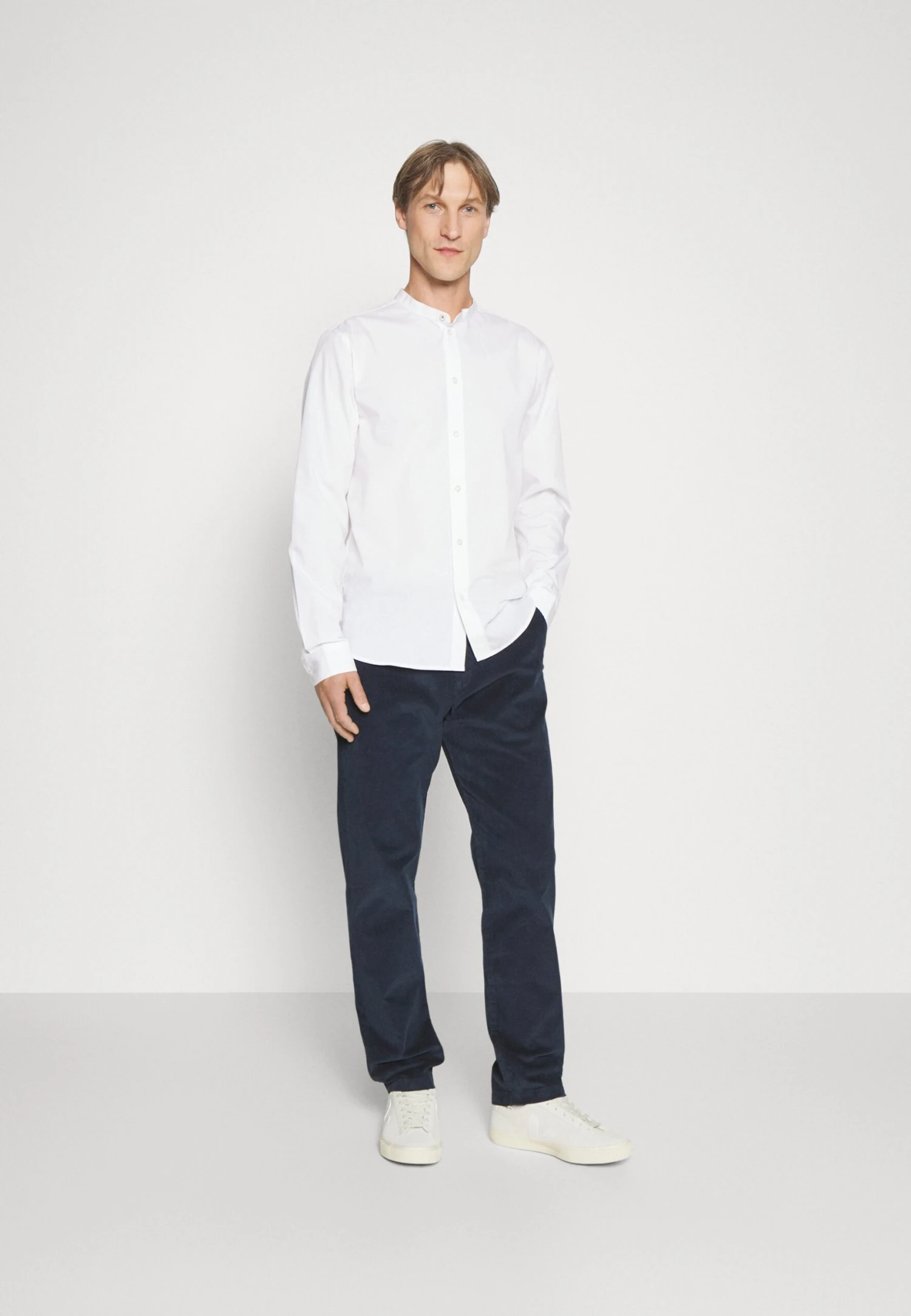 Pier One 2 Pack - Overhemd - White/Olive 1 Pier One 2 Pack - Overhemd - White/Olive