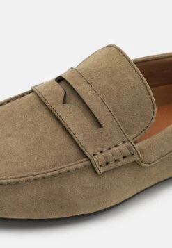 Pier One Unisex - Mocassins - Olive 11 Pier One Unisex - Mocassins - Olive -Pier One Verkoop b83ce5023459458684cd77d6054024cf