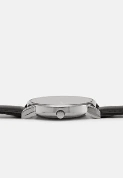 Pier One Horloge - Black/Silvercoloured 6 Pier One Horloge - Black/Silvercoloured -Pier One Verkoop bd3d862d66074e7da00979f93f7842ad