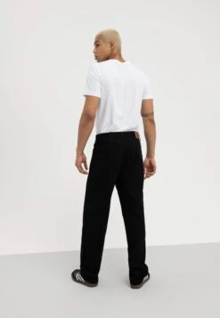 Pier One Relaxed Fit Jeans - Black Denim -Pier One Verkoop bf404b2702f147db8268635cd2118982