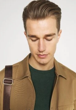 Pier One Basic Crewneck - Trui - Mottled Dark Green 11 Pier One Basic Crewneck - Trui - Mottled Dark Green -Pier One Verkoop c4a75157027844b18a449c0bf30f39e5