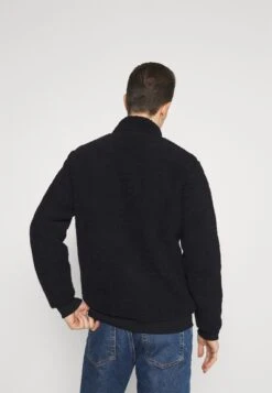 Pier One Fleece Trui - Dark Blue 10 Pier One Fleece Trui - Dark Blue -Pier One Verkoop cc9b5c4e804c47c8b491da8492f48c83