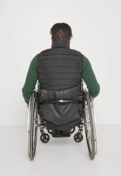 Pier One Bodywarmer - Black 16 Pier One Bodywarmer - Black -Pier One Verkoop e1569b065acd421d8dc99bfc16261b20