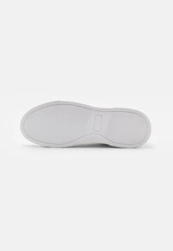 Pier One Unisex - Sneakers Laag - White 10 Pier One Unisex - Sneakers Laag - White -Pier One Verkoop e2a5a64afecd4f079860774a1a970a80