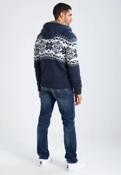 Pier One Vest - Blue Melange 8 Pier One Vest - Blue Melange -Pier One Verkoop f3f8c271a4454e30b38f10a6ee6d12a9